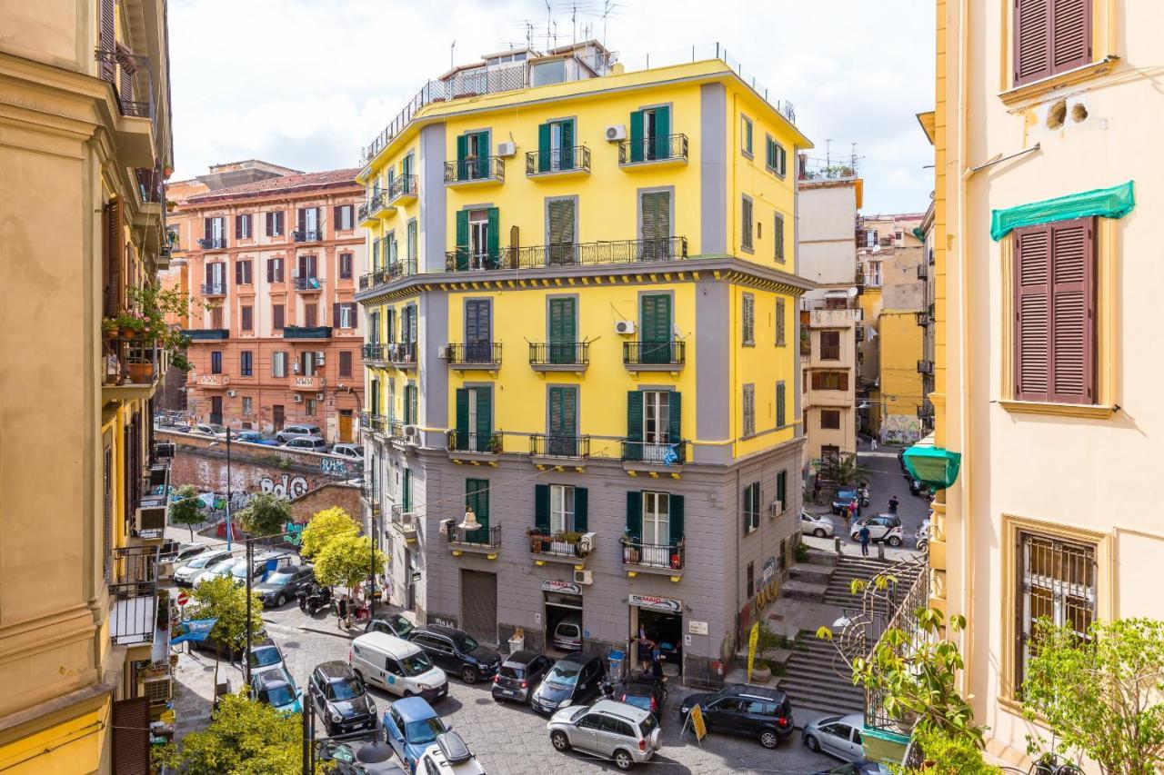Rettifilo Family Apartment By Wonderful Italy Naples Exterior photo